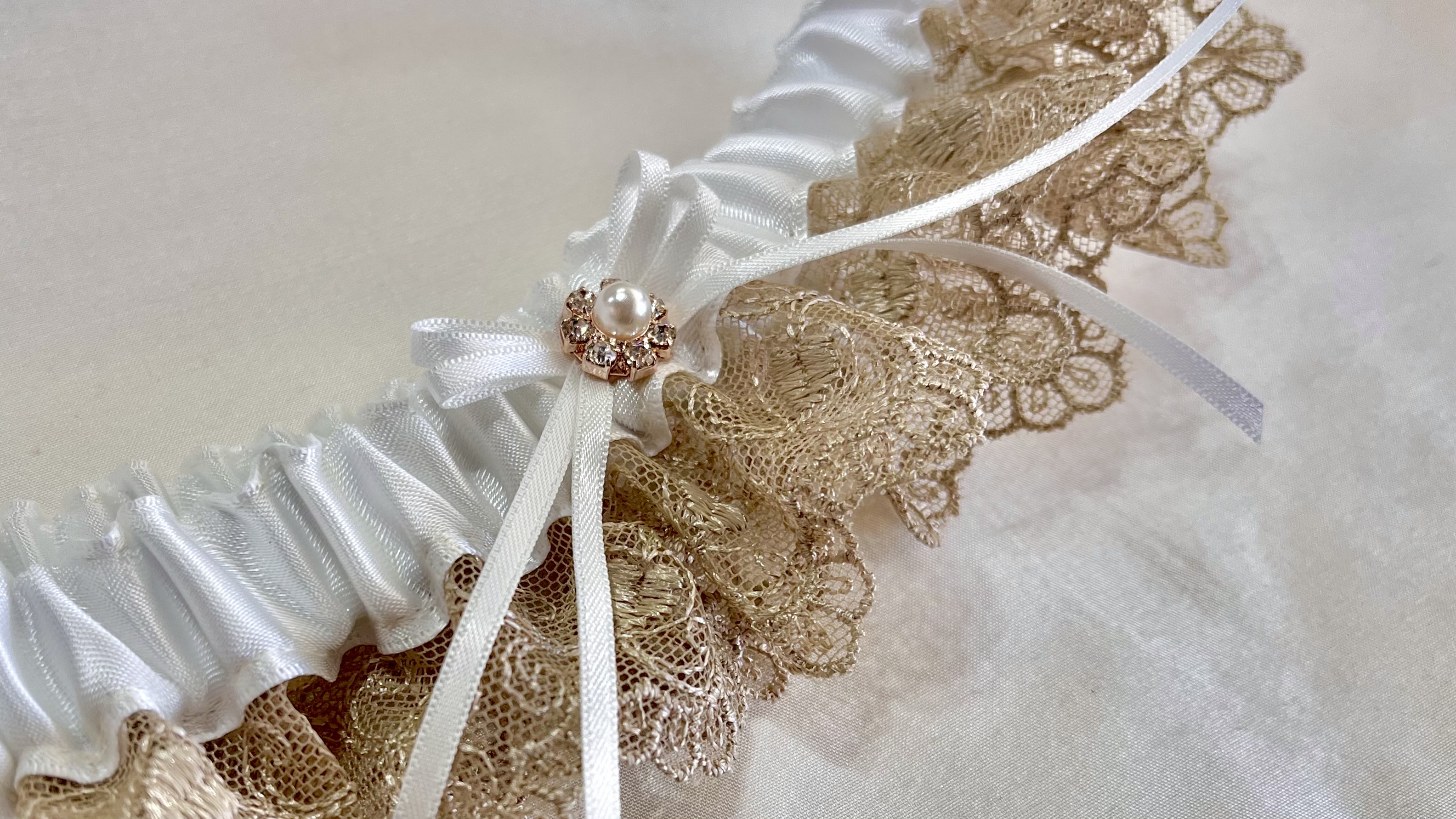 Lace Garter with Hearts